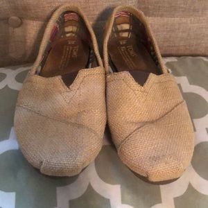 Burlap Toms W8